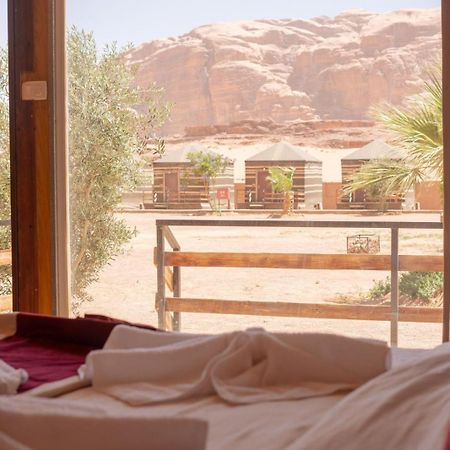 Al Sultana Luxury Camp Villa Wadi Rum Exterior photo