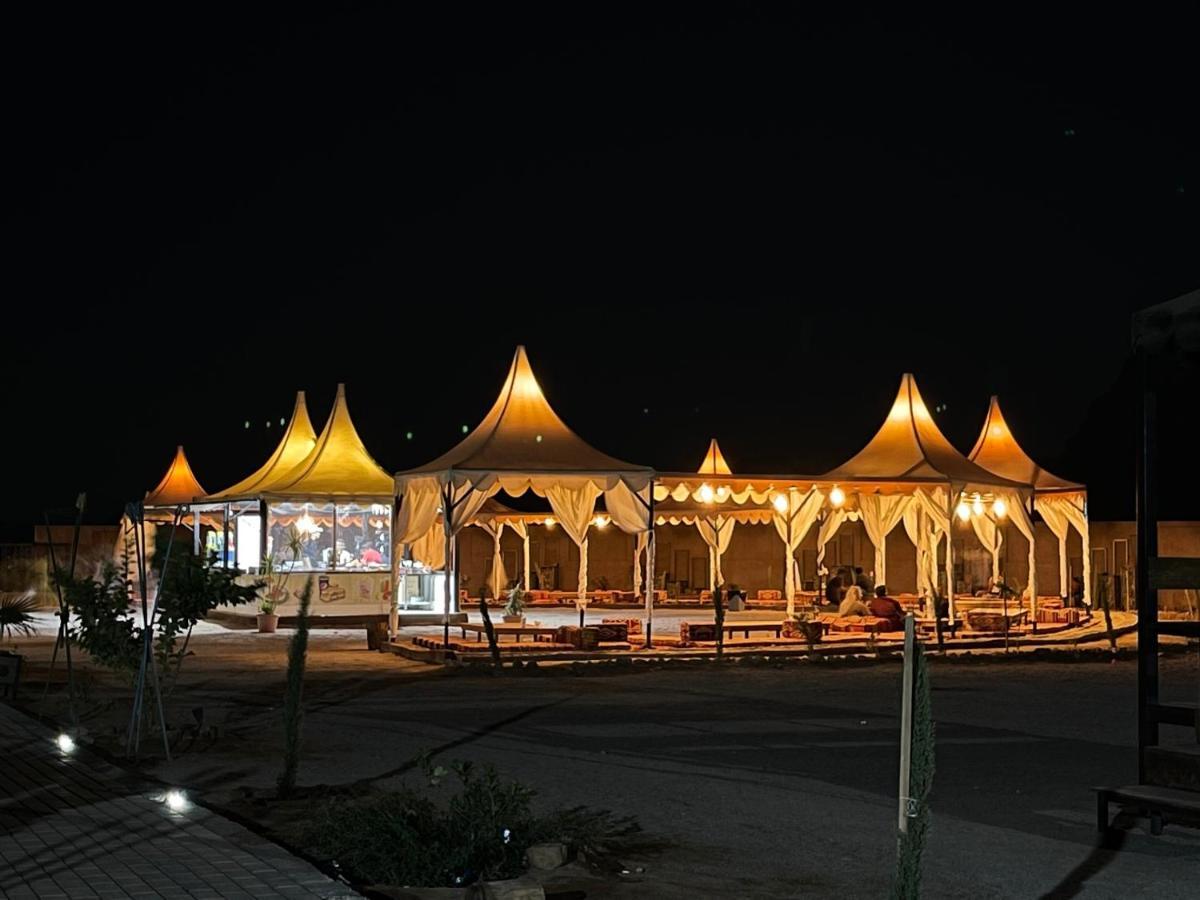 Al Sultana Luxury Camp Villa Wadi Rum Exterior photo