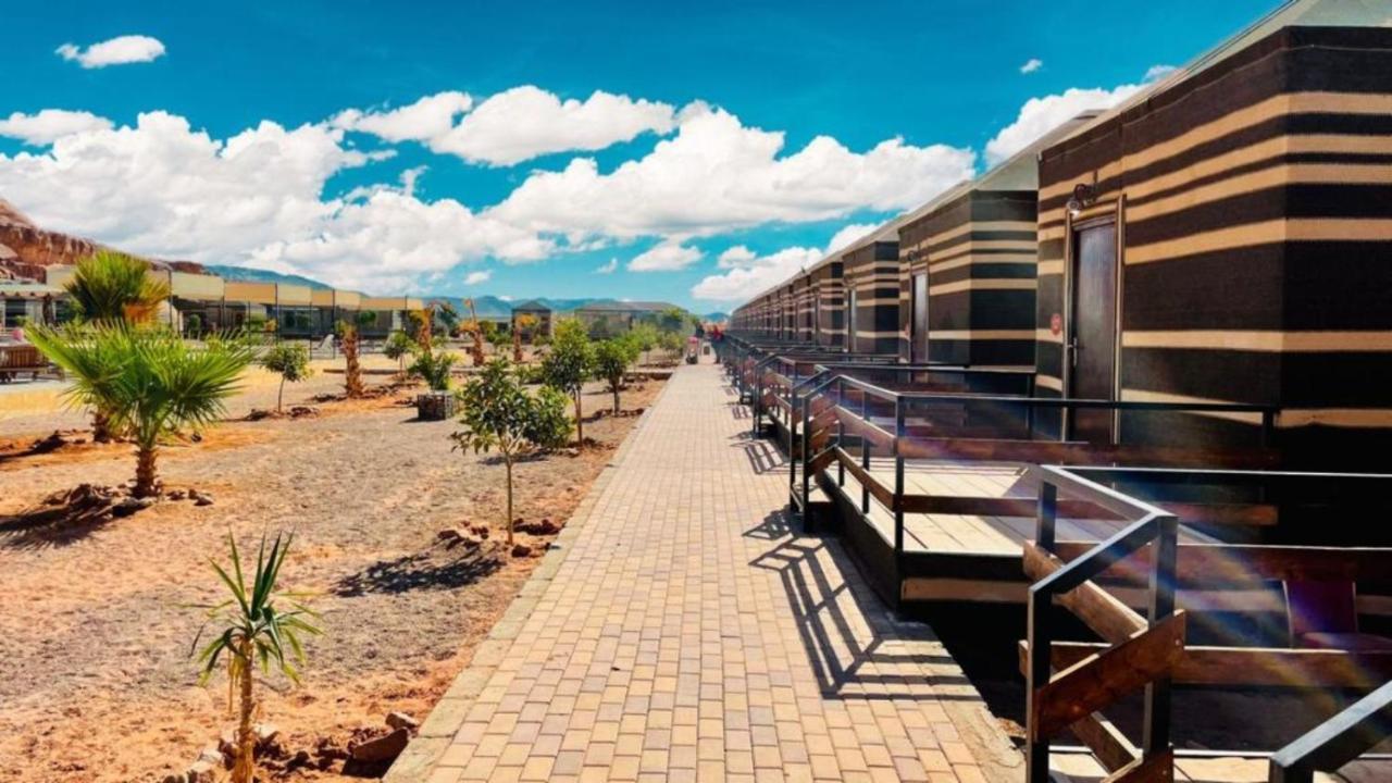 Al Sultana Luxury Camp Villa Wadi Rum Exterior photo