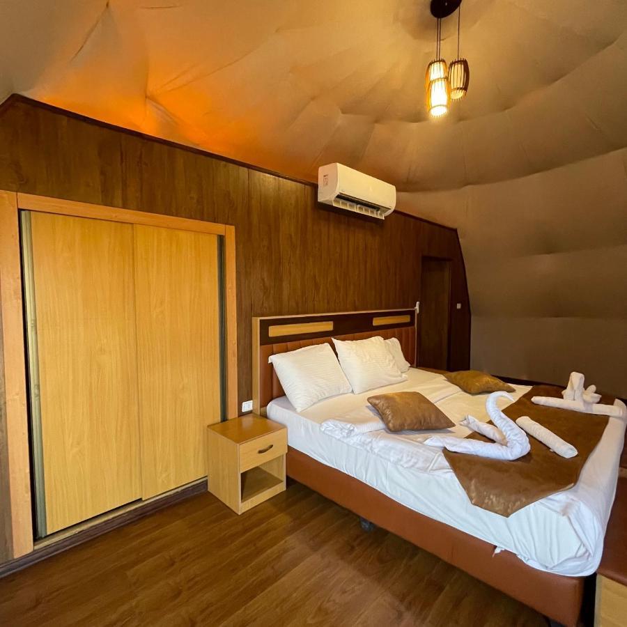 Al Sultana Luxury Camp Villa Wadi Rum Exterior photo