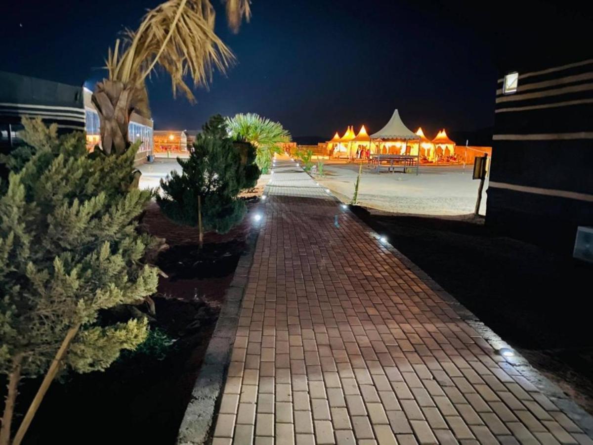 Al Sultana Luxury Camp Villa Wadi Rum Exterior photo