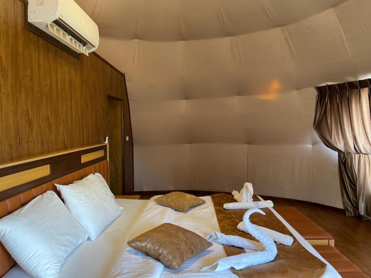 Al Sultana Luxury Camp Villa Wadi Rum Exterior photo
