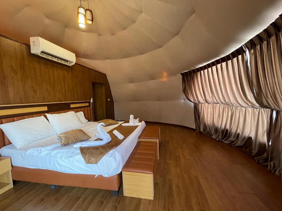 Al Sultana Luxury Camp Villa Wadi Rum Exterior photo