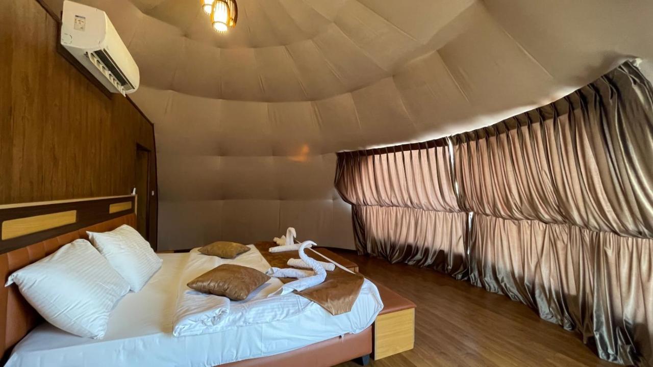 Al Sultana Luxury Camp Villa Wadi Rum Exterior photo