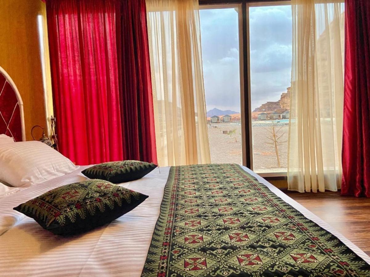 Al Sultana Luxury Camp Villa Wadi Rum Exterior photo