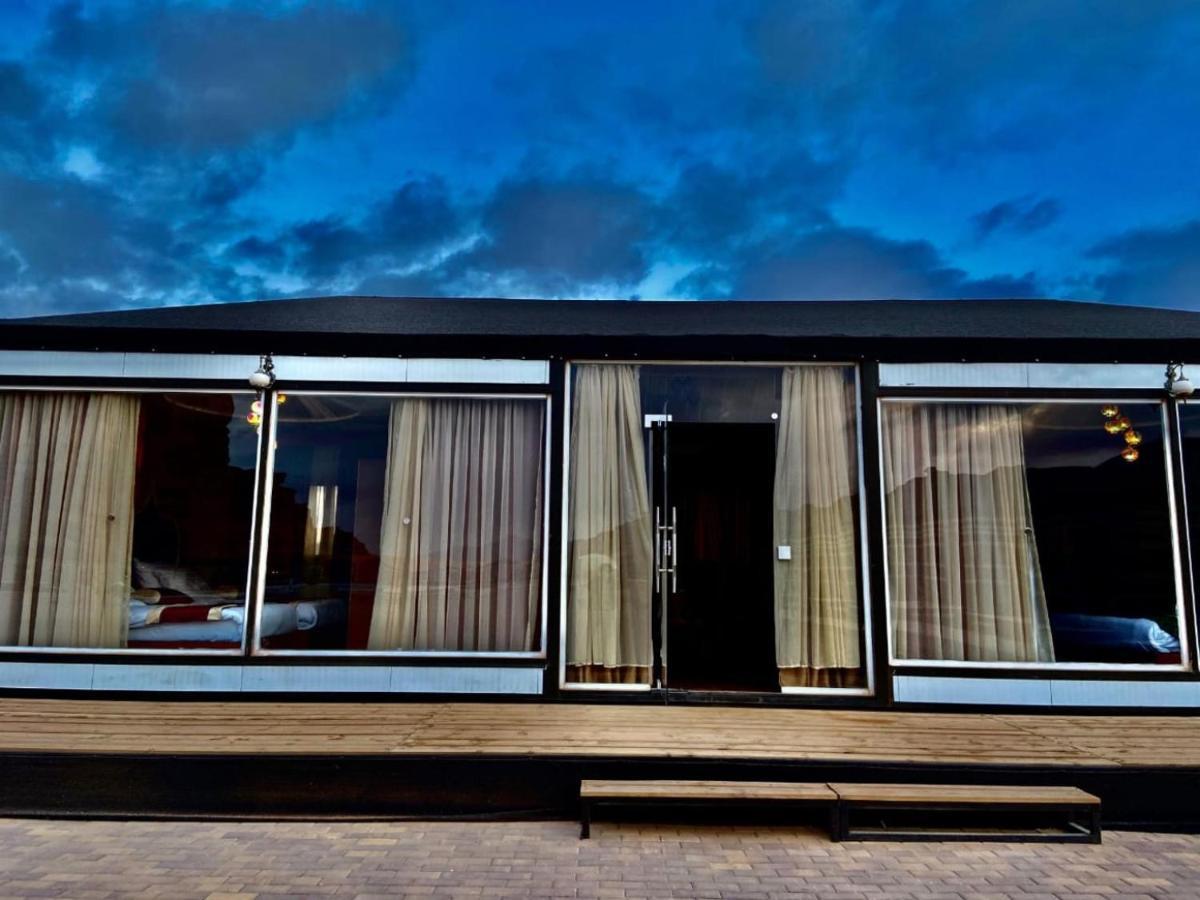 Al Sultana Luxury Camp Villa Wadi Rum Exterior photo
