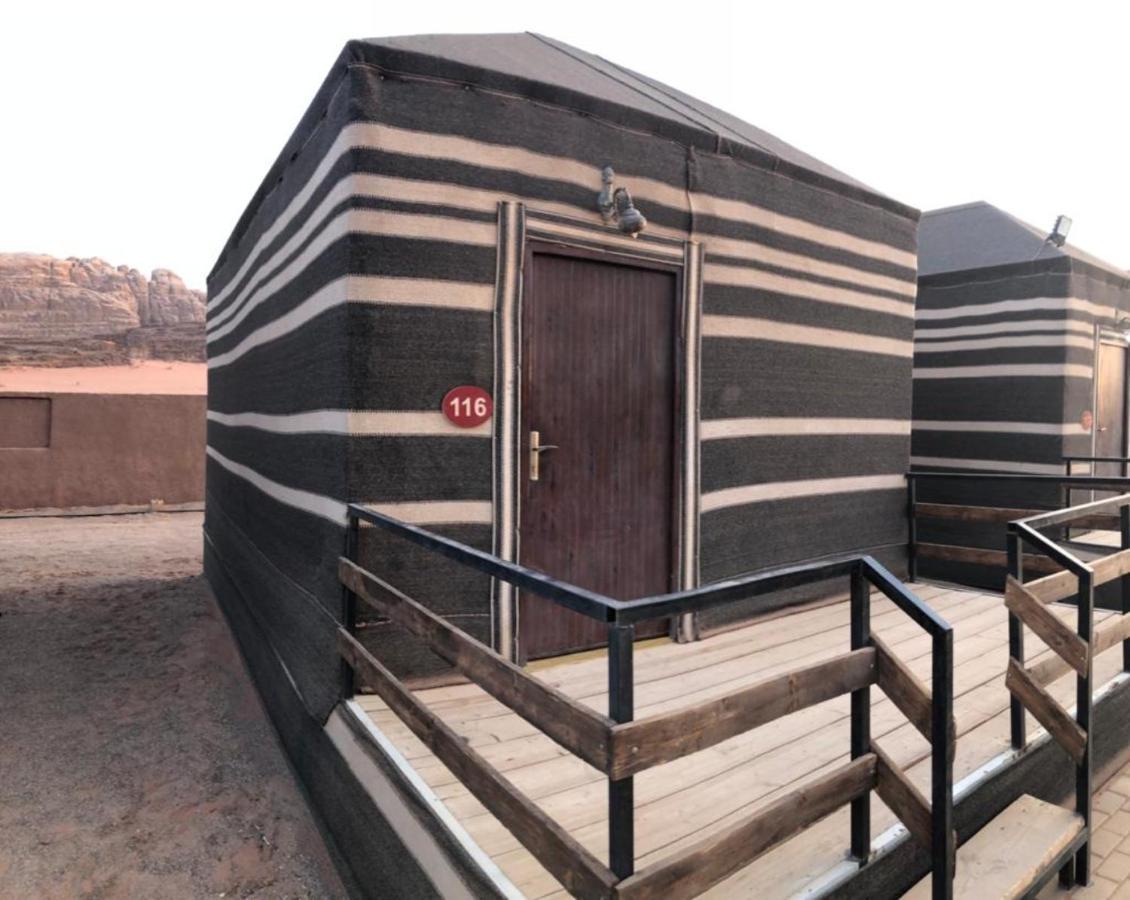 Al Sultana Luxury Camp Villa Wadi Rum Exterior photo