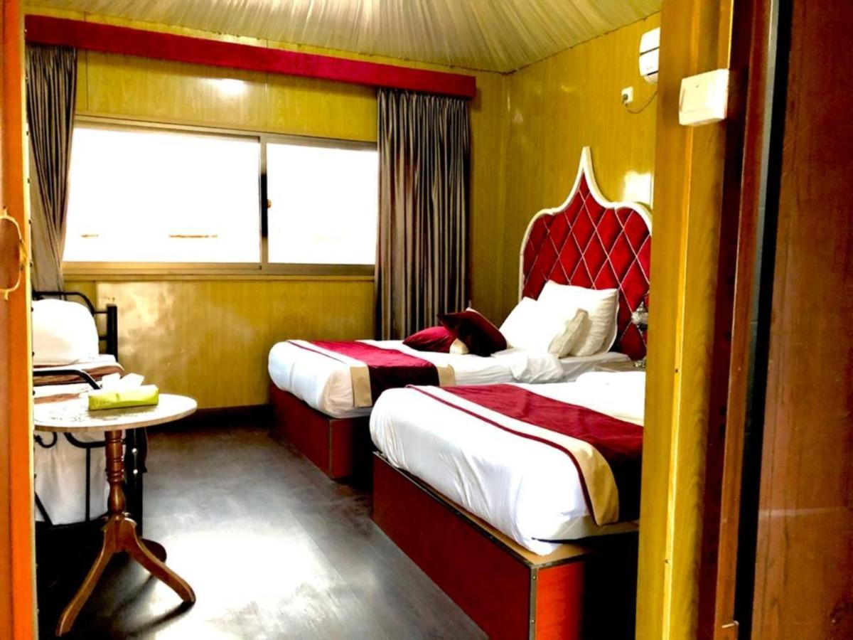 Al Sultana Luxury Camp Villa Wadi Rum Exterior photo