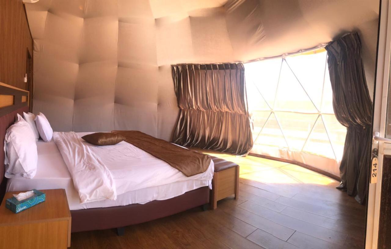 Al Sultana Luxury Camp Villa Wadi Rum Exterior photo