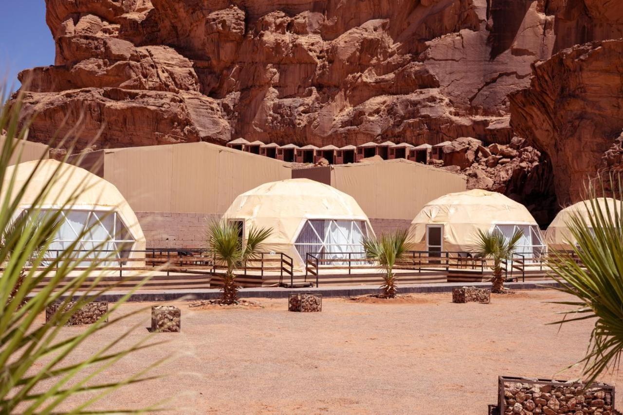 Al Sultana Luxury Camp Villa Wadi Rum Exterior photo