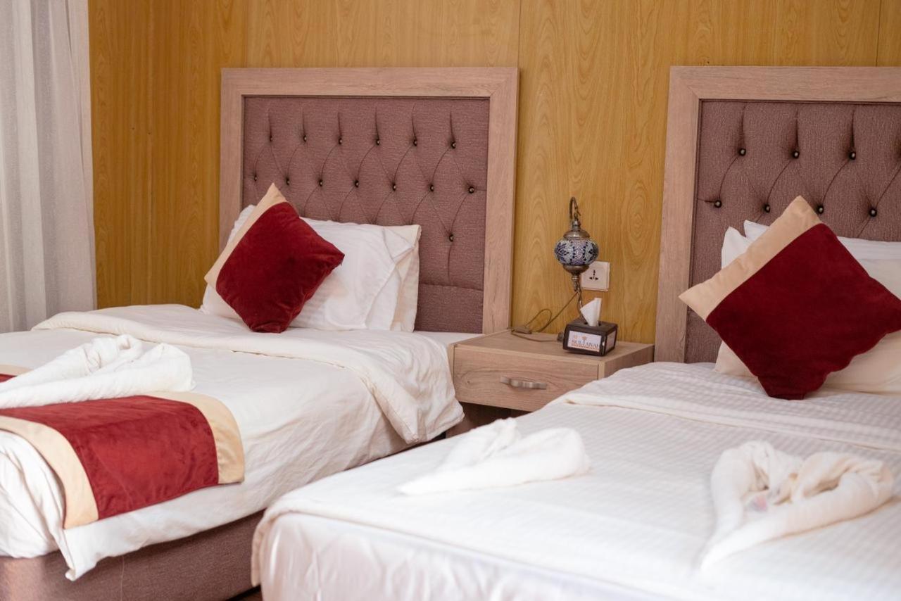 Al Sultana Luxury Camp Villa Wadi Rum Exterior photo